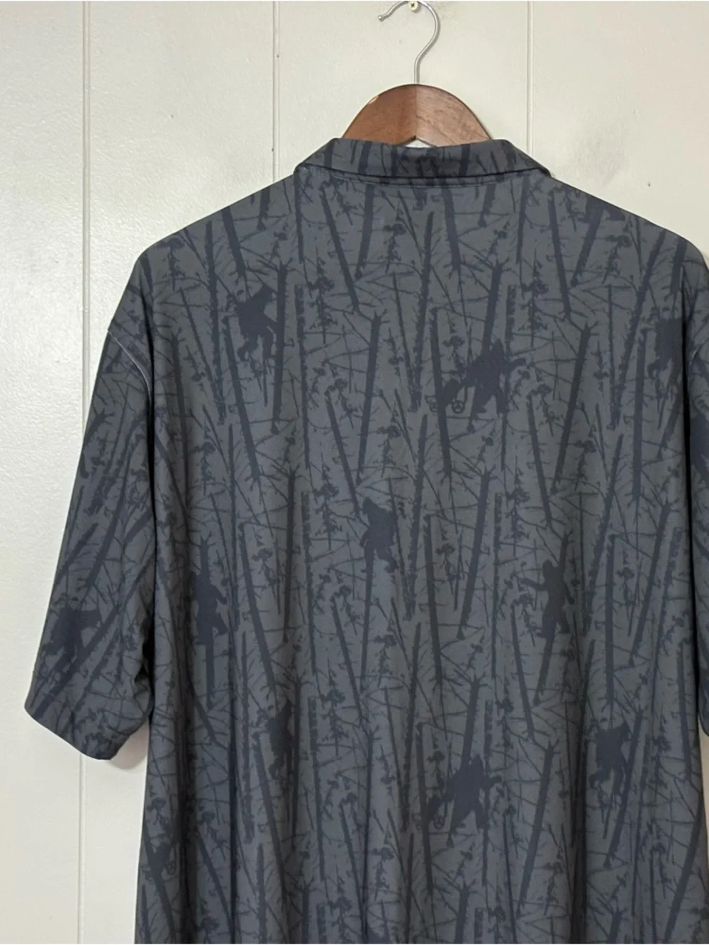 Waggle Golf Polo Mens 3XL Gray Sasquatch Print Performance Shirt NWT Stretch - Picture 10 of 11